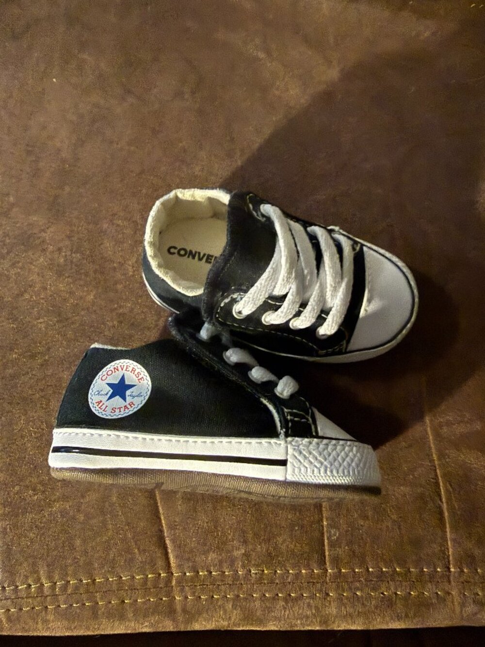 Converse Chuck Taylor All Star Baby/Toddler Low Top Lace-Up Canvas US 2 (005)